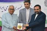 کتاب «خدمت‌گزار بی‌منت» در پاکستان معرفی شد