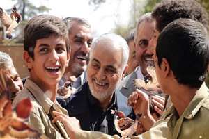 هنرمندان از «حاج قاسم» می‌گویند/ مردمی بودن؛ راز محبوبیت سردار سلیمانی