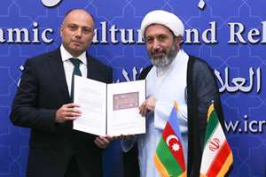 دیدار حجت‌الاسلام والمسلمین محمدمهدی ایمانی‌پور با وزیر فرهنگ جمهوری آذربایجان