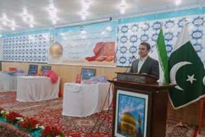 رونمایی از کتب «مسند وِلا»، «فرهنگ معصومین(ع)» و «بهشت حضرت فاطمه زهرا(س)»