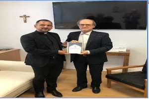 دبیر کمیسیون هماهنگی ادیان و مذاهب اسپانیا با رایزن فرهنگی کشورمان دیدارکرد