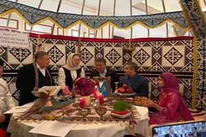 جشن نوروز در آستانه