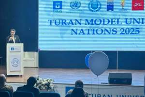 «جمهوری اسلامی ایران بر نقش مؤثر جوانان تأکید دارد»- نماینده فرهنگی ایران در آلماتی