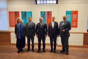 سفر بصری در قلب فرهنگ‌ها؛ نمایشگاه مشترک «ممیز» و «آلتین‌تاش» سیر تحول گرافیک ایران و ترکیه را روایت می‌کند