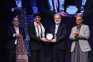 تقدیر سروزیر ایالت سند از مسئول خانه فرهنگ ایران در کراچی پاکستان