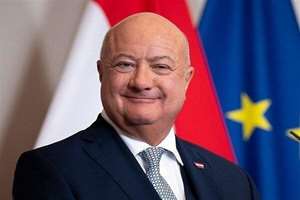 صدراعظم فدرال اتریش از انتشار کتاب «ایرانی‌شناسان اتریشی» تقدیر کرد