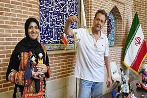 هویت فرهنگی ایرانی در ایروان با هنر عروسک‌سازی بانوان هنرمند به نمایش درآمد + عکس
