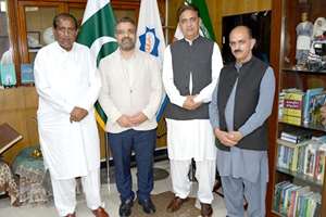 روزنامه‌نگاران پیشکسوت پاکستانی  درباره همکاری‌های رسانه‌ای با ایران گفتند