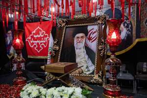 اجتماع جامعه قرآنی ایران همزمان با اربعین امام شهید در میدان ولی عصر(عج)