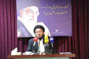 عالم افغانستانی: امام خامنه‌ای پرچم دفاع از مظلومان را برافراشت