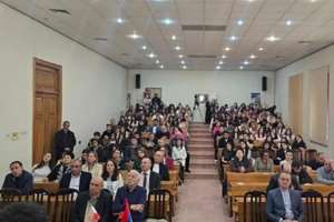 بازخوانی اندیشه‌های رهبر شهید در ارمنستان