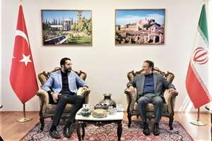 ترک‌ها به هم‌کیش ایرانی خود می‌بالند