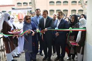 گوشه ایران در دانشگاه دخترانه فرونتیر کالج پیشاور افتتاح شد