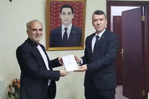 دعوت رئیس انستیتوی زبان و ادبیات ترکمنستان از متخصصان ایرانی برای مرمت آثار قدیمی و نسخ خطی