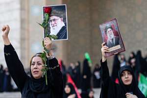 بدرقه با رهبر ایران یادآور وداع روز عاشورا است