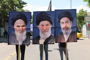 یادداشت | تبلور اندیشه امامان انقلاب در بعثت ملت ایران