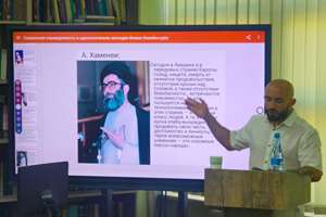 عدالت اجتماعی از ارکان اندیشه امام خمینی(ره) است