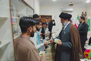 «کاروان خورشید» آستان قدس رضوی به شهر حیدرآباد سند رسید