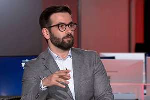 پدیده ایرانی «الجزیره» برگزیده جایزه جهانی دیپلماسی عمومی و فرهنگی؛ «احمدیان» صدای حق‌گوی کشور در قلب رسانه‌های جهانی است
