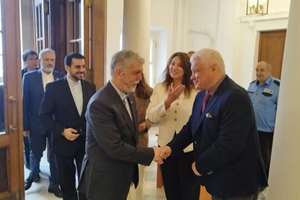 فرهنگ، هنر و تمدن ایران بسیار غنی است