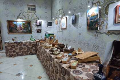  نمایشگاه هنری و صنایع دستی 