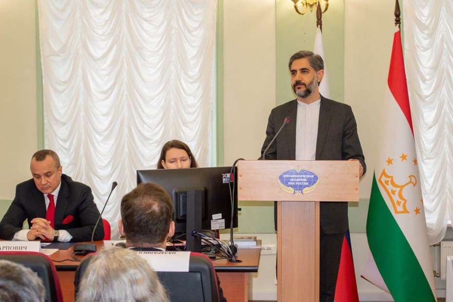 «احمد دانش، بنیان‌گذار گفتمان مدرن بومی در آسیای میانه است»- رایزن فرهنگی ایران در روسیه