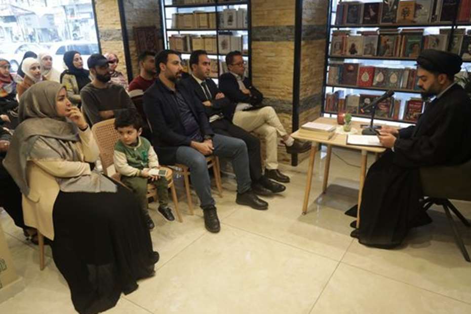 کافه کتابخانه بیروت میزبان نشست «مطالعه نوعی نماز است» بود